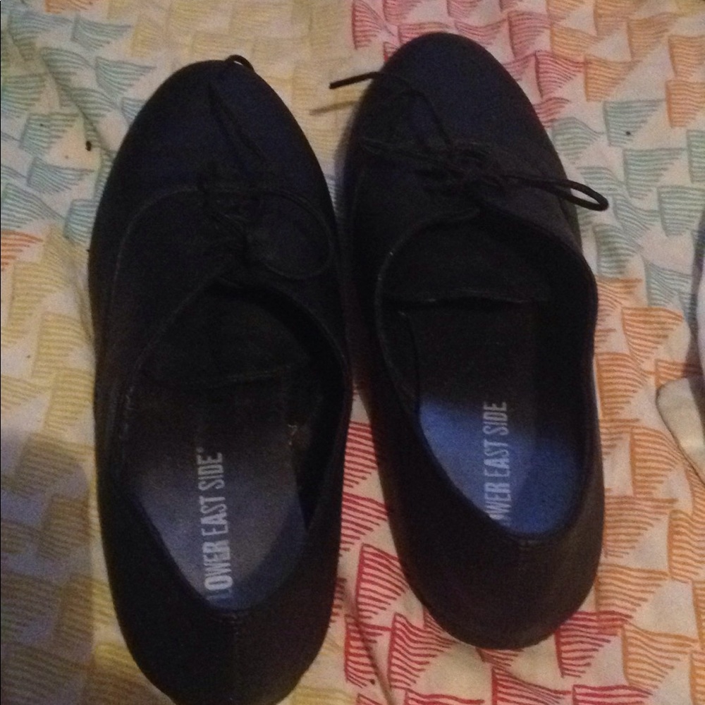 Black oxfords, size 7